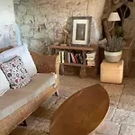 Trullo Primitivo *