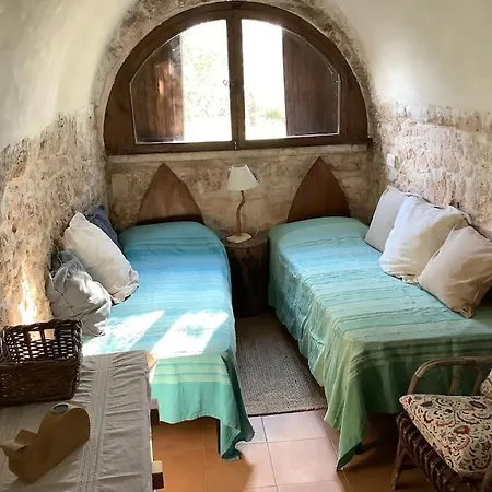 Trullo Primitivo *