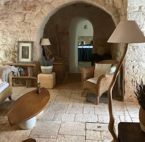 Trullo Primitivo Челье-Мессапика